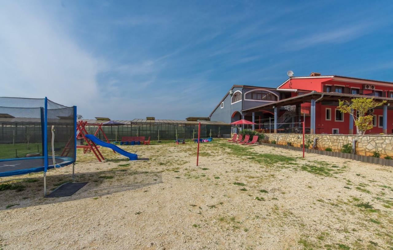 Sea View Apartments With Shared Pool Pomer Exterior photo
